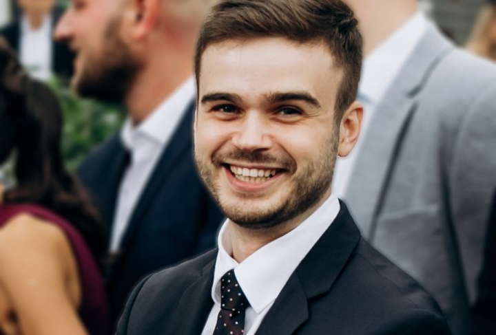 La cine ramane animalul de companie in caz de divort? Afla raspunsul de la avocatul Dumitru Barbaros - VIDEO La cine ramane animalul de companie in caz de divort? Afla raspunsul de la avocatul Dumitru Barbaros - VIDEO