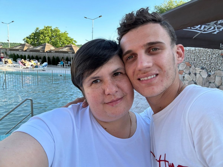 O sectie renovata pentru nou-nascuti! Gabriel Nebunu si Victoria Dunford nu uita sa faca fapte bune - VIDEO O sectie renovata pentru nou-nascuti! Gabriel Nebunu si Victoria Dunford nu uita sa faca fapte bune - VIDEO