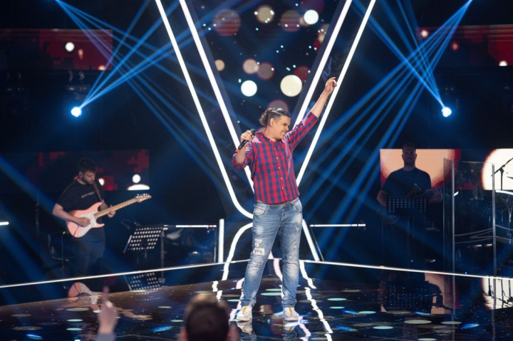Marinica Burcea, interpretare memorabila si patru scaune intoarse la Vocea Romaniei: „Cand te-am vazut, am stiut clar ca tu esti omul cu vocea de aur” - VIDEO