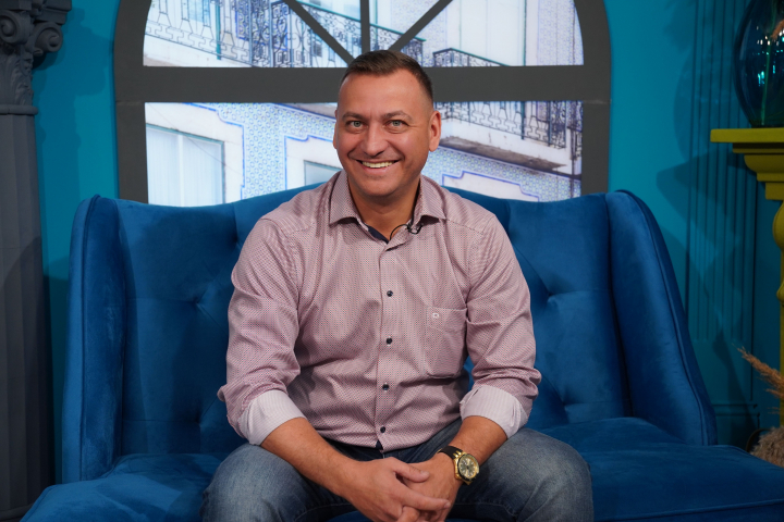 Papilele gustative puse la incercare! Petru Chicu, provocat sa recunoasca combinatii de mancare, cu ochii legati: „Imi amagesti gusturile, aici e o amageala” - VIDEO Papilele gustative puse la incercare! Petru Chicu, provocat sa recunoasca combinatii de mancare, cu ochii legati: „Imi amagesti gusturile, aici e o amageala” - VIDEO