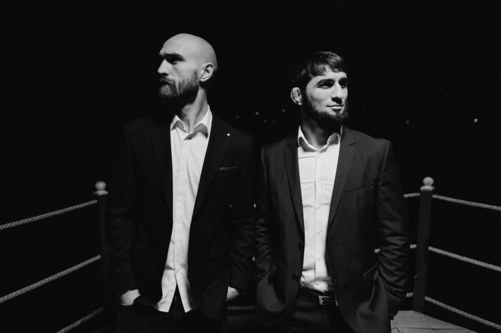 Magnat si Feoctist si-au uimit fanii cu un nou videoclip! Cum suna refrenul piesei „Brat, unde te duci?” - VIDEO Magnat si Feoctist si-au uimit fanii cu un nou videoclip! Cum suna refrenul piesei „Brat, unde te duci?” - VIDEO