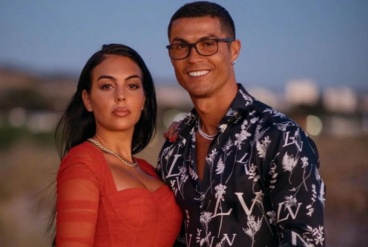 Imaginile care spun totul! Cum au fost surprinsi Cristiano Ronaldo si Georgina Rodriguez, dupa meciul Portugaliei - VIDEO Imaginile care spun totul! Cum au fost surprinsi Cristiano Ronaldo si Georgina Rodriguez, dupa meciul Portugaliei - VIDEO