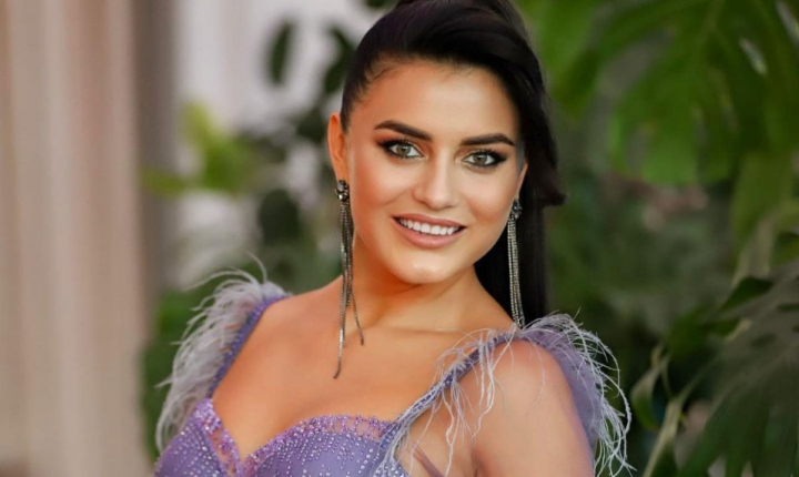 Mihaela Tabura - imagini de poveste in unul din cele mai frumoase locuri din Istanbul! Cu ce vedeta au asemanat-o internautii pe interpreta - FOTO/VIDEO