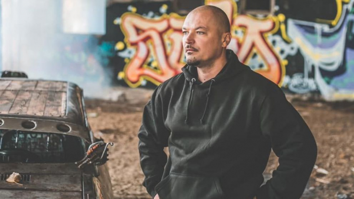 Puya a fost jefuit! Ce i-au luat hotii din curte si cum a reactionat artistul: „Fraiere!”
Puya a fost jefuit! Ce i-au luat hotii din curte si cum a reactionat artistul: „Fraiere!”