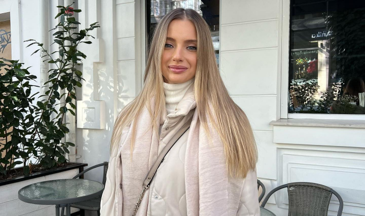 Nutritionista Carolina Costin iti propune un desert delicios raw vegan, foarte caloric, insa plin de nutrienti: „O punem pe o farfurie si o savuram impreuna cu cei dragi” - VIDEO Nutritionista Carolina Costin iti propune un desert delicios raw vegan, foarte caloric, insa plin de nutrienti: „O punem pe o farfurie si o savuram impreuna cu cei dragi” - VIDEO