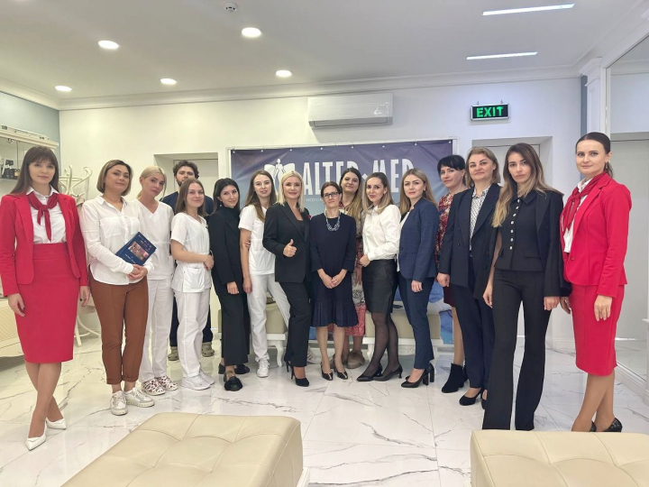 Ce sunt hemangioamele si cum se trateaza? Veronica Vizdoaga, medic dermatolog: „Clinica Alter-Med da start unei campanii - <<Sustine copiii cu hemangioame>>” - VIDEO
Ce sunt hemangioamele si cum se trateaza? Veronica Vizdoaga, medic dermatolog: „Clinica Alter-Med da start unei campanii - <<Sustine copiii cu hemangioame>>” - VIDEO