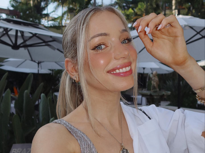 O femeie care arata cu 10 ani mai tanara decat varsta sa a dezvaluit secretul frumusetii: „Nu mai folosi...” - FOTO/VIDEO O femeie care arata cu 10 ani mai tanara decat varsta sa a dezvaluit secretul frumusetii: „Nu mai folosi...” - FOTO/VIDEO