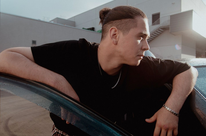 „Semafoare” - piesa care face ravagii pe Youtube! Satoshi i-a adunat impreuna intr-un videoclip pe Carla's Dreams, Dan Balan, O-zone si Ionel Istrati - VIDEO „Semafoare” - piesa care face ravagii pe Youtube! Satoshi i-a adunat impreuna intr-un videoclip pe Carla's Dreams, Dan Balan, O-zone si Ionel Istrati - VIDEO