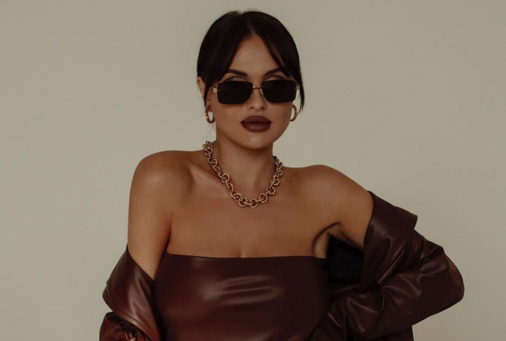 Asa cum nu ai mai vazut-o pana acum! Cum arata Tany Vander fara acid in buze, sprancene tatuate si implanturi mamare - FOTO Asa cum nu ai mai vazut-o pana acum! Cum arata Tany Vander fara acid in buze, sprancene tatuate si implanturi mamare - FOTO