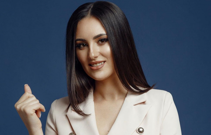 O cina cu 33 de femei a organizat Doina Danielean in acest weekend! Care este cel mai frumos lucru care i s-a intamplat anul acesta - VIDEO O cina cu 33 de femei a organizat Doina Danielean in acest weekend! Care este cel mai frumos lucru care i s-a intamplat anul acesta - VIDEO