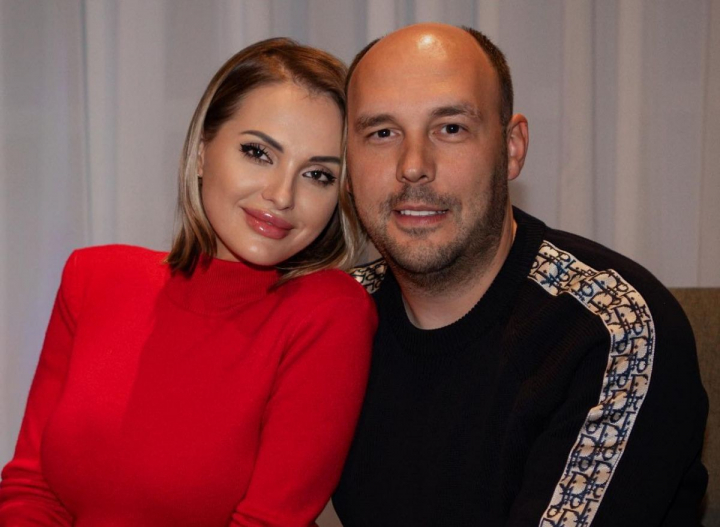 Vasile Lungo isi sarbatoreste aniversarea! Cum Tany Vander si-a felicitat sotul de ziua lui de nastere - FOTO/VIDEO Vasile Lungo isi sarbatoreste aniversarea! Cum Tany Vander si-a felicitat sotul de ziua lui de nastere - FOTO/VIDEO