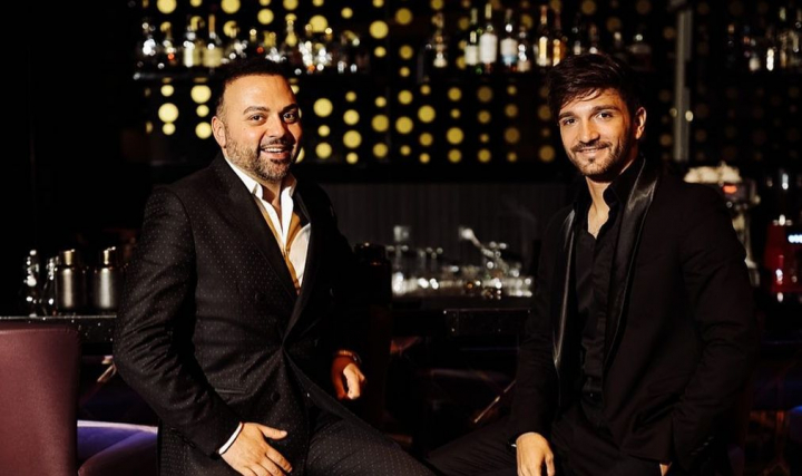 „Cine-i soarele tau” - a rasunat weekendul acesta la Palatul National intr-o atmosfera feerica facuta de baietii de la Akord: „Cand un prieten foarte bun are un eveniment de o astfel de anvergura, ar fi pacat sa nu fiu prezent” - VIDEO „Cine-i soarele tau” - a rasunat weekendul acesta la Palatul National intr-o atmosfera feerica facuta de baietii de la Akord: „Cand un prieten foarte bun are un eveniment de o astfel de anvergura, ar fi pacat sa nu fiu prezent” - VIDEO