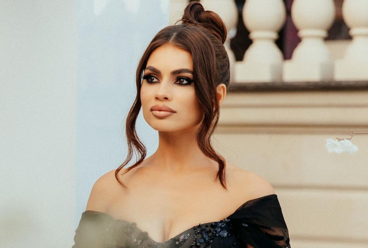 „Am decis sa fac o schimbare de look”! Cat de bine o prinde pe Diana Rimis noua tunsoare - VIDEO „Am decis sa fac o schimbare de look”! Cat de bine o prinde pe Diana Rimis noua tunsoare - VIDEO