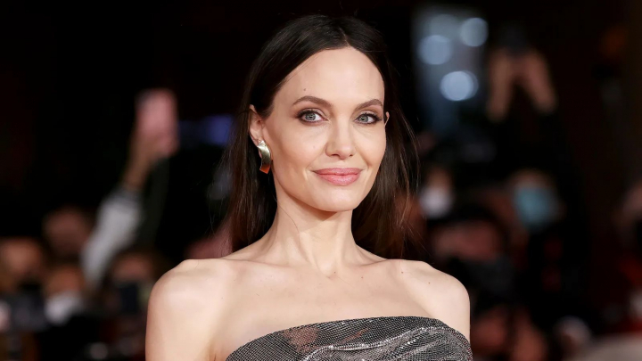 Angelina Jolie renunta la actorie? Declaratiile surprinzatoare facute de actrita in varsta de 48 de ani Angelina Jolie renunta la actorie? Declaratiile surprinzatoare facute de actrita in varsta de 48 de ani