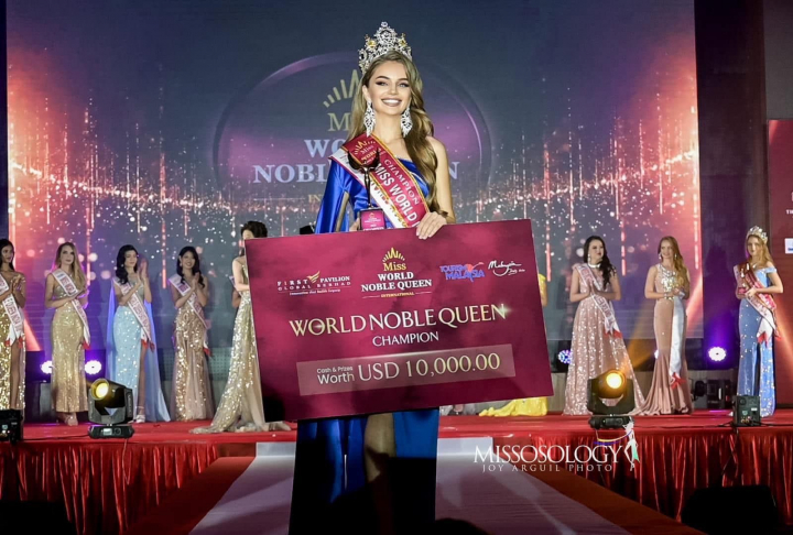 Premiera istorica! Moldoveanca Maria Solonari a castigat titlul de Miss World Noble Queen 2023 din Malaezia - FOTO Premiera istorica! Moldoveanca Maria Solonari a castigat titlul de Miss World Noble Queen 2023 din Malaezia - FOTO