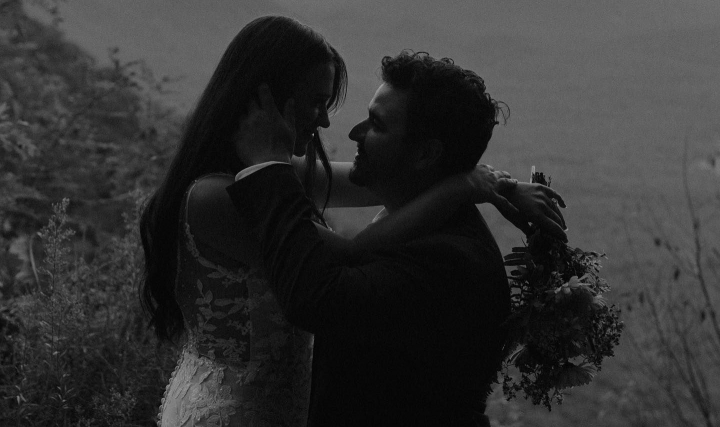 A fost inselata de sotul ei, dar a decis sa-l ierte. Tanara a fost criticata dupa ce si-a spus povestea: „Increderea a fost distrusa!”
A fost inselata de sotul ei, dar a decis sa-l ierte. Tanara a fost criticata dupa ce si-a spus povestea: „Increderea a fost distrusa!”