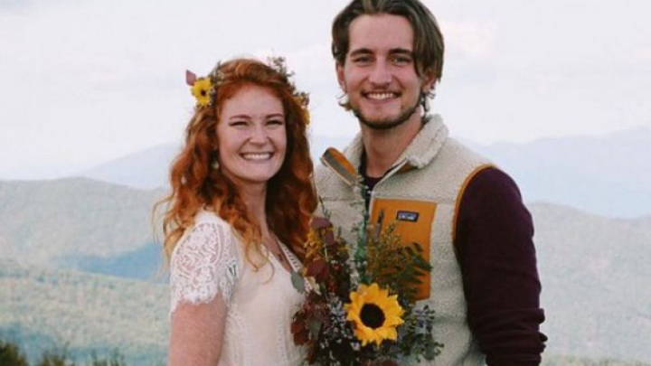 Cerinta neobisnuita a unor miri pentru invitatii la nunta. Asa au reusit sa cheltuie doar 600 de dolari pentru eveniment - FOTO Cerinta neobisnuita a unor miri pentru invitatii la nunta. Asa au reusit sa cheltuie doar 600 de dolari pentru eveniment - FOTO