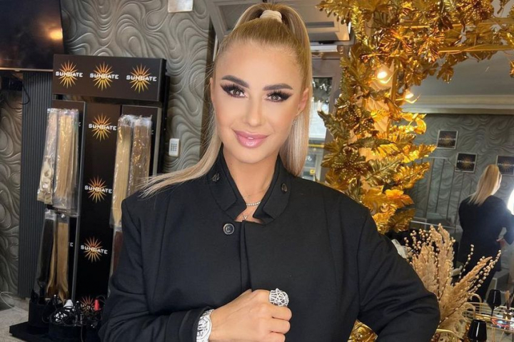 Ce surpriza! Noul iubit al Anamariei Prodan ar fi un sportiv roman celebru, milionar, cu 13 ani mai tanar decat ea: ”Unicul”
Ce surpriza! Noul iubit al Anamariei Prodan ar fi un sportiv roman celebru, milionar, cu 13 ani mai tanar decat ea: ”Unicul”