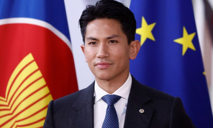 Printul Abdul, cel mai ravnit burlac din Asia, s-a casatorit cu o tanara din popor. Nunta va dura zece zile: „Este ca un basm!”
Printul Abdul, cel mai ravnit burlac din Asia, s-a casatorit cu o tanara din popor. Nunta va dura zece zile: „Este ca un basm!”