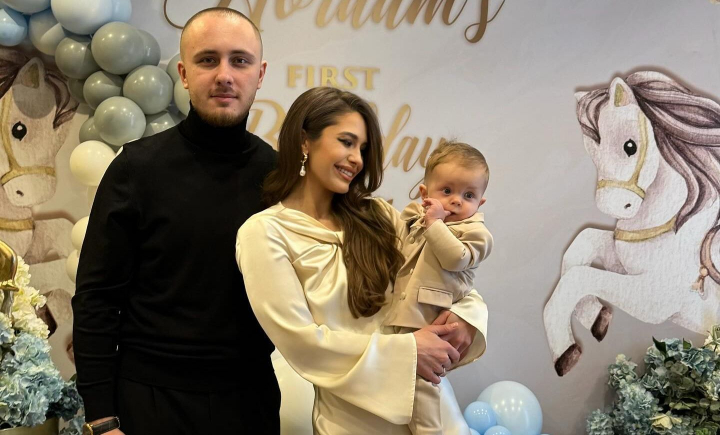 Sarbatoare dubla pentru Roman Burlaca si Gabriella Damir! Primele imagini de la botezul fiului lor, Avraam care a implinit un anisor - FOTO