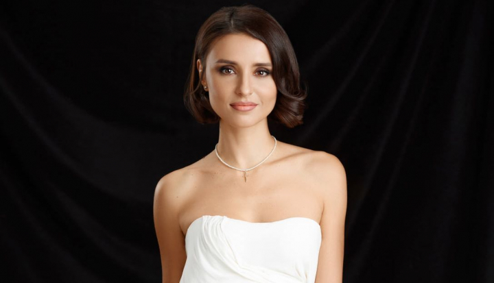 Soprana Valentina Nafornita, decorata cu Medalia Academica „Nicolae Milescu Spatarul”: „Muzica este si stiinta” - FOTO/VIDEO Soprana Valentina Nafornita, decorata cu Medalia Academica „Nicolae Milescu Spatarul”: „Muzica este si stiinta” - FOTO/VIDEO