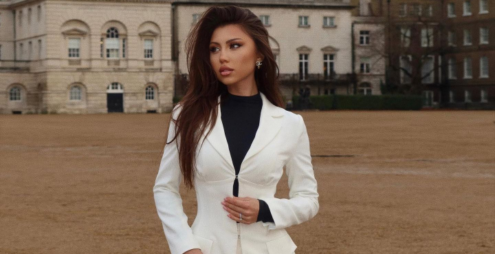 Marinela Bezer si sotul ei - pe coperta unei reviste celebre! Cum au pozat cei doi - FOTO Marinela Bezer si sotul ei - pe coperta unei reviste celebre! Cum au pozat cei doi - FOTO