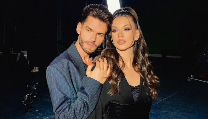 Cleopatra Stratan lanseaza piesa scrisa de ea impreuna cu sotul ei, Edward Sanda. Cum suna „M-ai indragostit” - VIDEO Cleopatra Stratan lanseaza piesa scrisa de ea impreuna cu sotul ei, Edward Sanda. Cum suna „M-ai indragostit” - VIDEO