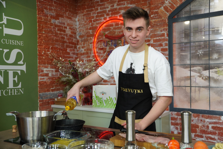 De ce Bogdan Voevutki nu are inca o iubita: „El a zis ca o sa-si gaseasca atunci cand...” - VIDEO De ce Bogdan Voevutki nu are inca o iubita: „El a zis ca o sa-si gaseasca atunci cand...” - VIDEO