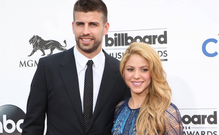 Gerard Pique a tot tinut-o pe Shakira in triunghiuri amoroase! A inselat-o chiar si cu prietena ei - FOTO/VIDEO Gerard Pique a tot tinut-o pe Shakira in triunghiuri amoroase! A inselat-o chiar si cu prietena ei - FOTO/VIDEO