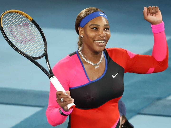 Serena Williams, probleme cu greutatea. Prin ce chinuri a trecut cand a incercat sa se imbrace cu o fusta de blugi - VIDEO Serena Williams, probleme cu greutatea. Prin ce chinuri a trecut cand a incercat sa se imbrace cu o fusta de blugi - VIDEO