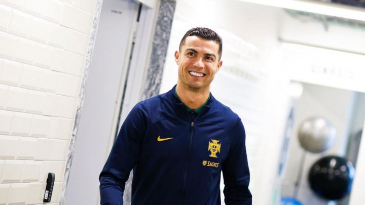 13 milioane de like-uri in doar cateva ore! Ipostaza in care a aparut Cristiano Ronaldo pe Instagram: „Cel mai bun din lume!”
13 milioane de like-uri in doar cateva ore! Ipostaza in care a aparut Cristiano Ronaldo pe Instagram: „Cel mai bun din lume!”