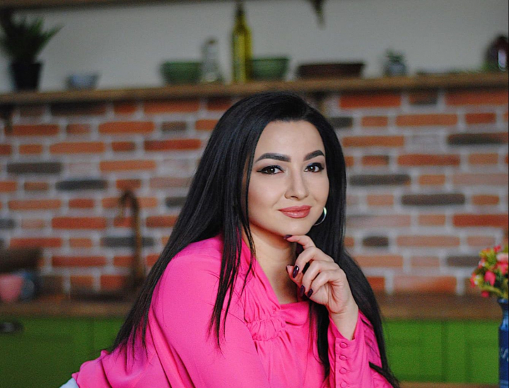 Cum reuseste sa-si mentina corpul in forma, interpreta Iulia Hajim, dupa ce a slabit 16  kilograme - VIDEO
