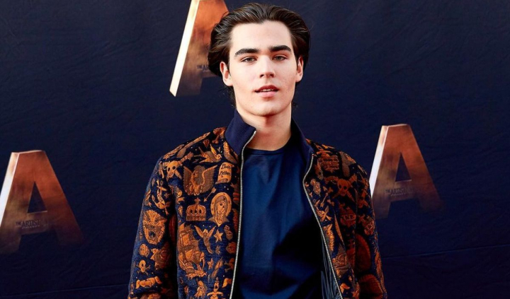 Radu Stefan Banica a implinit 22 de ani. Cum si-a surprins fanii de ziua lui de nastere