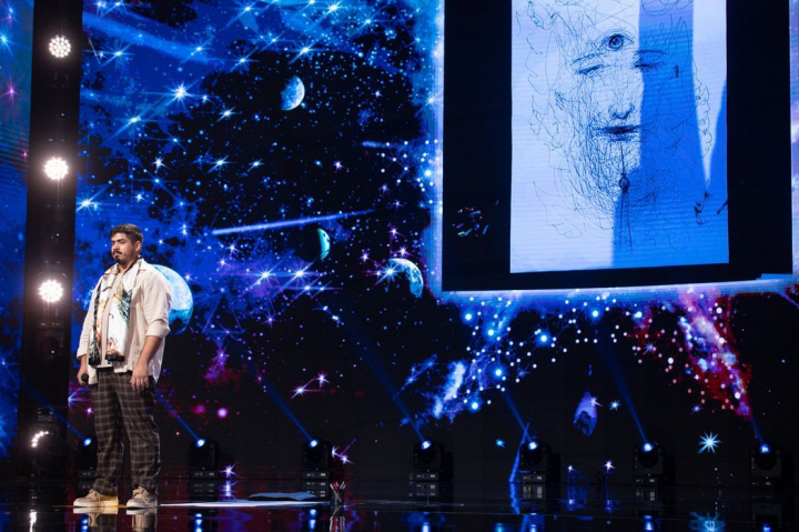 Povestea cutremuratoare a lui Emanuel Barica, artistul stradal care a primit Golden Buzz de la Andi Moisescu! A desenat pe strazi, iar acum isi expune lucrarile in galeriile de arta din Berlin si Paris
Povestea cutremuratoare a lui Emanuel Barica, artistul stradal care a primit Golden Buzz de la Andi Moisescu! A desenat pe strazi, iar acum isi expune lucrarile in galeriile de arta din Berlin si Paris