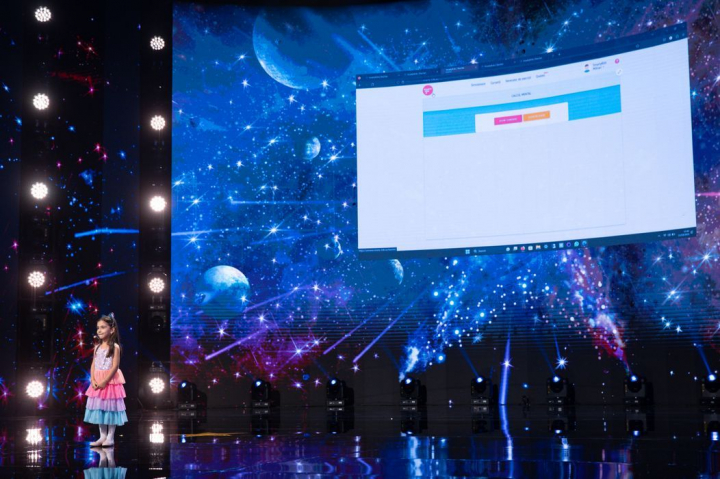 Melania Ghiburdel, inteligenta uimitoare, la doar 6 ani! Copila reuseste sa recite poezii si sa rezolve cele mai dificile calcule, in acelasi timp - VIDEO Melania Ghiburdel, inteligenta uimitoare, la doar 6 ani! Copila reuseste sa recite poezii si sa rezolve cele mai dificile calcule, in acelasi timp - VIDEO