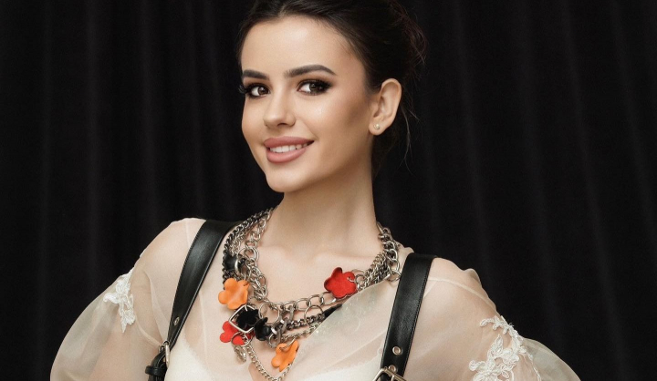 Diana Spotarenko a inceput lupta pentru coroana „Miss World”! Moldoveanca a ajuns la New Delhi - FOTO/VIDEO Diana Spotarenko a inceput lupta pentru coroana „Miss World”! Moldoveanca a ajuns la New Delhi - FOTO/VIDEO