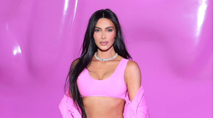 Kim Kardashian a fost acuzata de fani ca o copiaza pe actuala sotie a lui Kanye West: „Acum are aceeasi pasiune ca Bianca Censori” Kim Kardashian a fost acuzata de fani ca o copiaza pe actuala sotie a lui Kanye West: „Acum are aceeasi pasiune ca Bianca Censori”