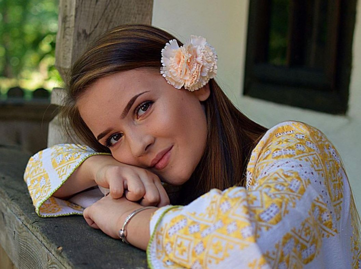 Anamaria Lacatus, pregatita sa cucereasca publicul din Moldova: „Sunt anumite locuri in care simti o caldura aparte si acest sentiment il am in Chisinau” - VIDEO Anamaria Lacatus, pregatita sa cucereasca publicul din Moldova: „Sunt anumite locuri in care simti o caldura aparte si acest sentiment il am in Chisinau” - VIDEO