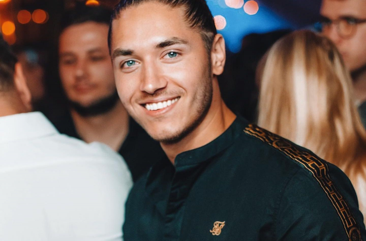 Un tanar de la noi se zbate intre viata si moarte in urma unui groaznic accident in Bali. Vezi cum il poti ajuta: „Aceasta este o suma enorma pentru noi din motiv ca operatia va avea loc maine” - FOTO Un tanar de la noi se zbate intre viata si moarte in urma unui groaznic accident in Bali. Vezi cum il poti ajuta: „Aceasta este o suma enorma pentru noi din motiv ca operatia va avea loc maine” - FOTO