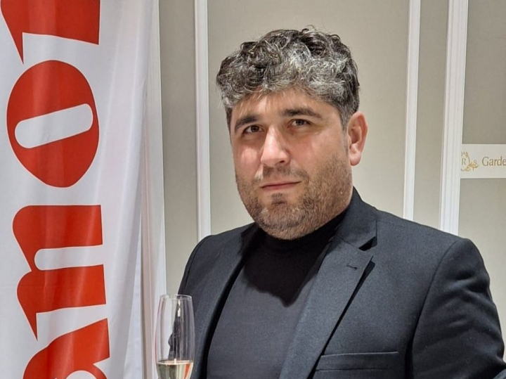 Petru Cliofos, prima expozitie de fotografii nud! Ce imagini a prezentat fotograful, dar si cum au reacționat vizitatorii - VIDEO