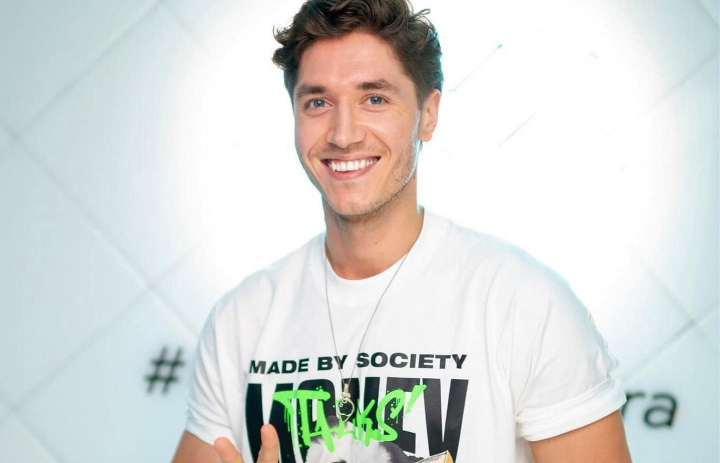 S-au colectat peste 200 de mii de euro in 12 ore! Tanarul care a suferit un grav accident pe insula Bali urmeaza sa fie operat de medicii de la noi