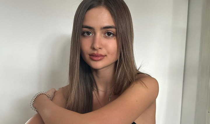 Iuliana Beregoi - surpriza anonima dupa operatie! Ce a gasit la usa apartamenului sau - VIDEO Iuliana Beregoi - surpriza anonima dupa operatie! Ce a gasit la usa apartamenului sau - VIDEO