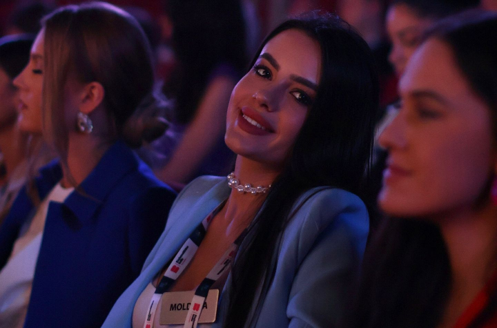 Miss Moldova 2023, de-a dreptul superba! Diana Spotarenko a stralucit la cel mai popular concurs de frumusete din lume - FOTO Miss Moldova 2023, de-a dreptul superba! Diana Spotarenko a stralucit la cel mai popular concurs de frumusete din lume - FOTO
