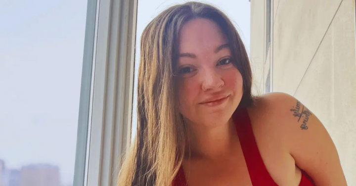 Toate mămicile de la scoală o urăsc din cauza felului în care arată: „Se tem că o să le fur soții” - FOTO/VIDEO Toate mămicile de la scoală o urăsc din cauza felului în care arată: „Se tem că o să le fur soții” - FOTO/VIDEO