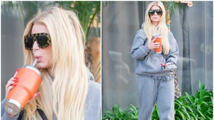 Pe Instagram pozează ca o divă, în realitate nici cei mai fideli fani nu au recunoscut-o. Cum a aparut celebra cântăreață - FOTO Pe Instagram pozează ca o divă, în realitate nici cei mai fideli fani nu au recunoscut-o. Cum a aparut celebra cântăreață - FOTO