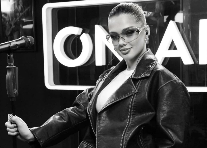 S-a mutat în România pentru a-şi îndeplini visul cel mare, iar acum, visul ei a devenit realitate! Misha Miller, în exclusivitate, despre muzică şi realizări - VIDEO S-a mutat în România pentru a-şi îndeplini visul cel mare, iar acum, visul ei a devenit realitate! Misha Miller, în exclusivitate, despre muzică şi realizări - VIDEO