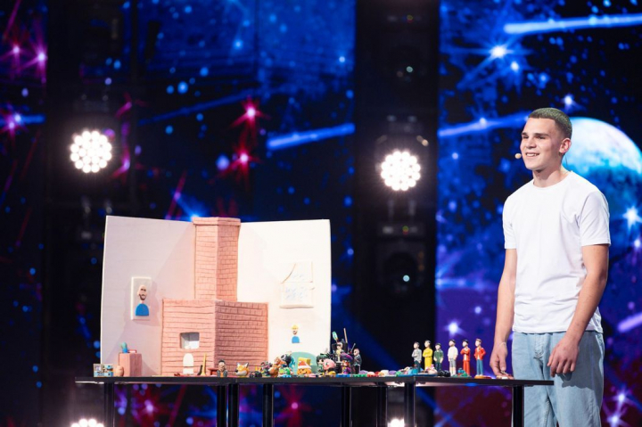 Vlad Pînzari, moldoveanul care creează lucrări 3D din plastilină! Cu ce i-a surprins pe jurați
Vlad Pînzari, moldoveanul care creează lucrări 3D din plastilină! Cu ce i-a surprins pe jurați