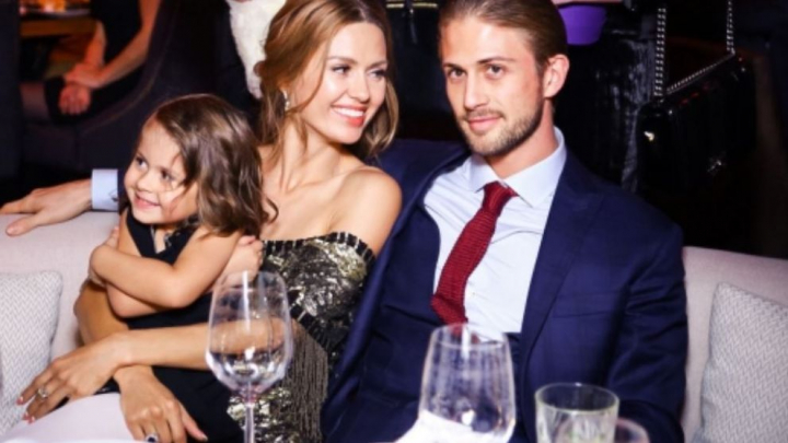 A trăit ca o prințesă la Monaco și i-a dăruit o fiică milionarului Alexander Smurfit, dar nu are noroc în dragoste. Viața tumultoasă a Victoriei Bonya
A trăit ca o prințesă la Monaco și i-a dăruit o fiică milionarului Alexander Smurfit, dar nu are noroc în dragoste. Viața tumultoasă a Victoriei Bonya