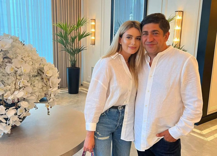 Corneliu și Angela Botgros - mai fericiți ca niciodată! Cum au fost surprinși viitorii părinți - FOTO Corneliu și Angela Botgros - mai fericiți ca niciodată! Cum au fost surprinși viitorii părinți - FOTO