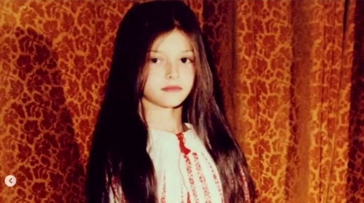 Recunoști vedeta din imagine? Este una dintre cele mai iubite prezentatoare TV - FOTO Recunoști vedeta din imagine? Este una dintre cele mai iubite prezentatoare TV - FOTO